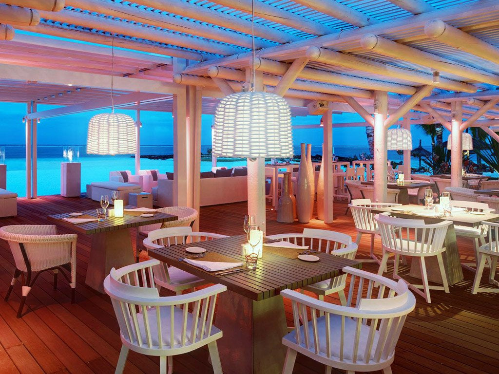 Restaurant_Bar_Table Lighting_Cordless_Rechargeable_Lamp_Battery_Operated_Outdoor_Lamp_LED_Wireless_Lamp_Insight Cordless Lighting