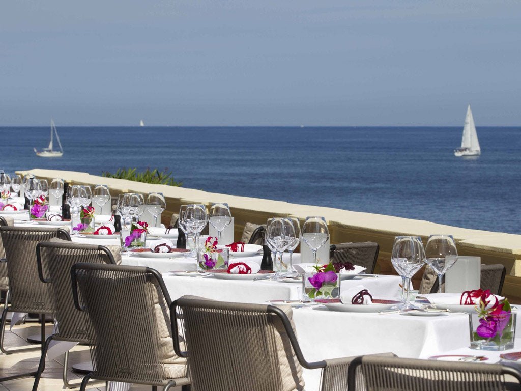 Restaurant_Bar_Table Lighting_Cordless_Rechargeable_Lamp_Battery_Operated_Outdoor_Lamp_LED_Wireless_Lamp_Insight Cordless Lighting