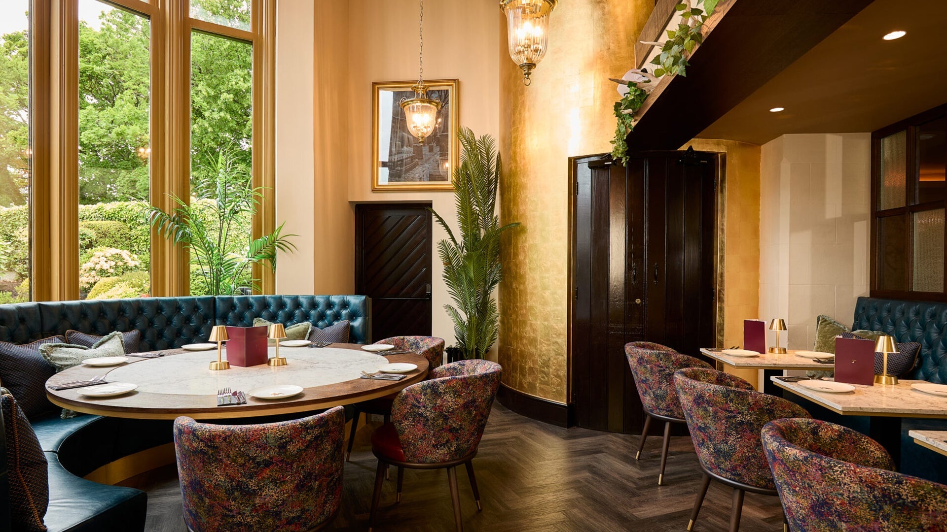 Tales Restaurant, Brig O Doon House