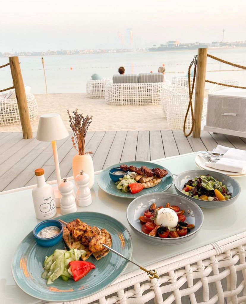 Laguna Beach Lounge, Dubai