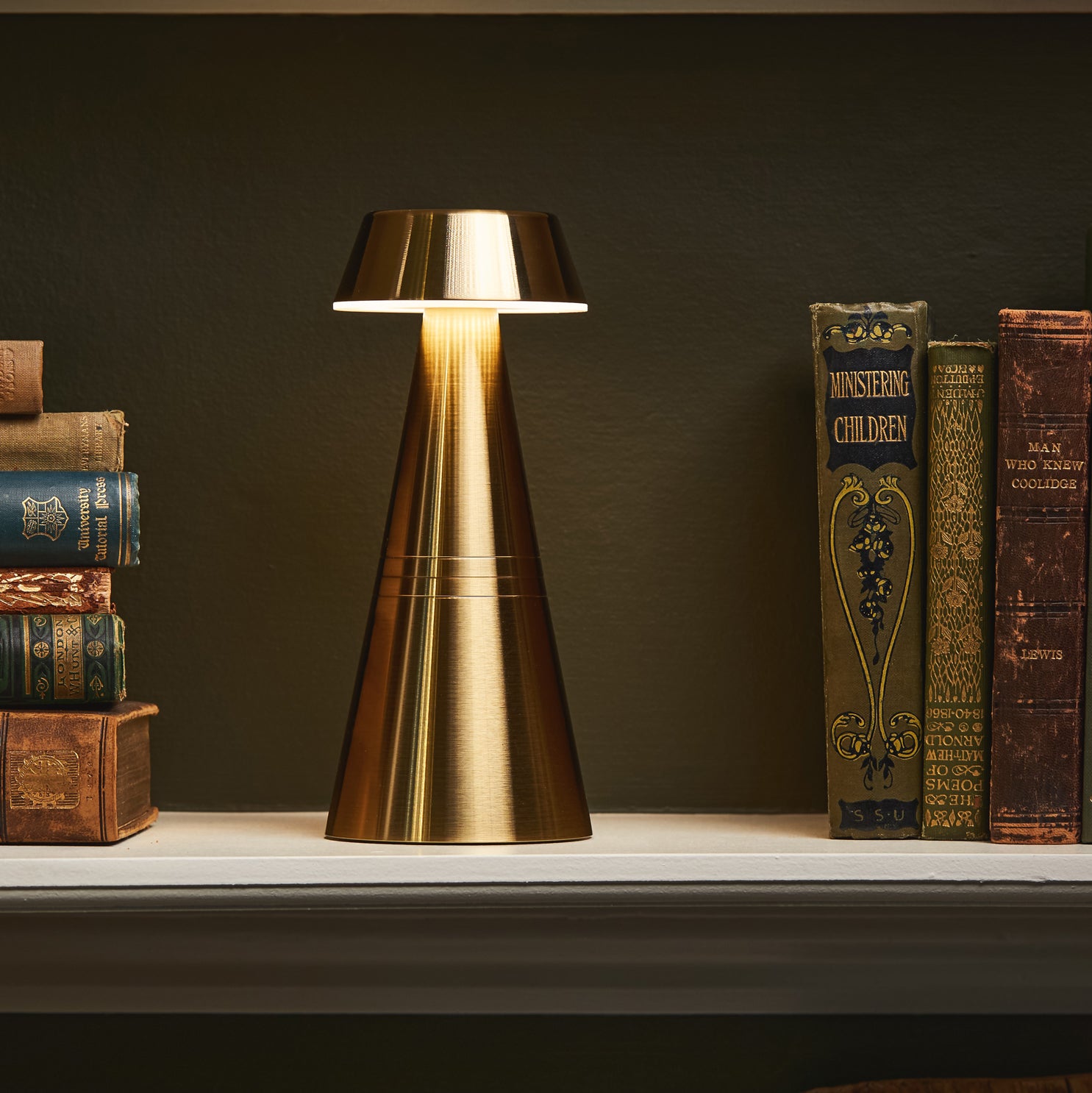 Charm Empire Cordless Table Lamp, Brass | Rechargeable Cordless Table Lamps | Insight Cordless Lighting